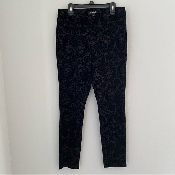 Roz & Ali Women’s Pull On Floral Velvet Pants - Picture 1 of 3